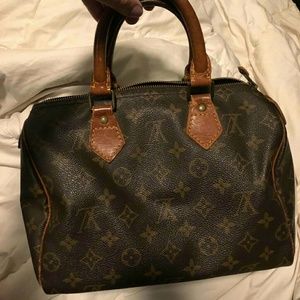LOUIS VUITTON Speedy 25 VINTAGE, NEED GONE! OFFER!